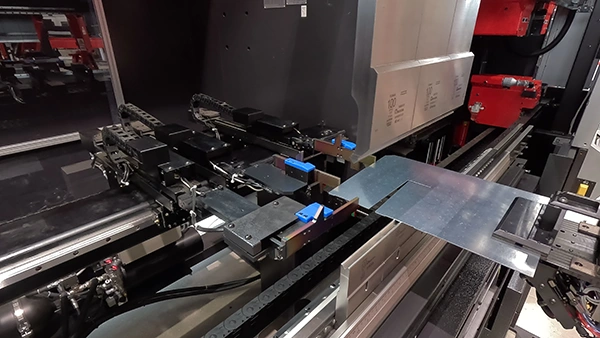 EGB Electric Bending Press Machine with 2 Backgauge System with Side Gauge